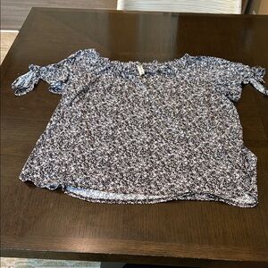 PerSeption Concept Navy and White Off-Shoulder Floral Print Top